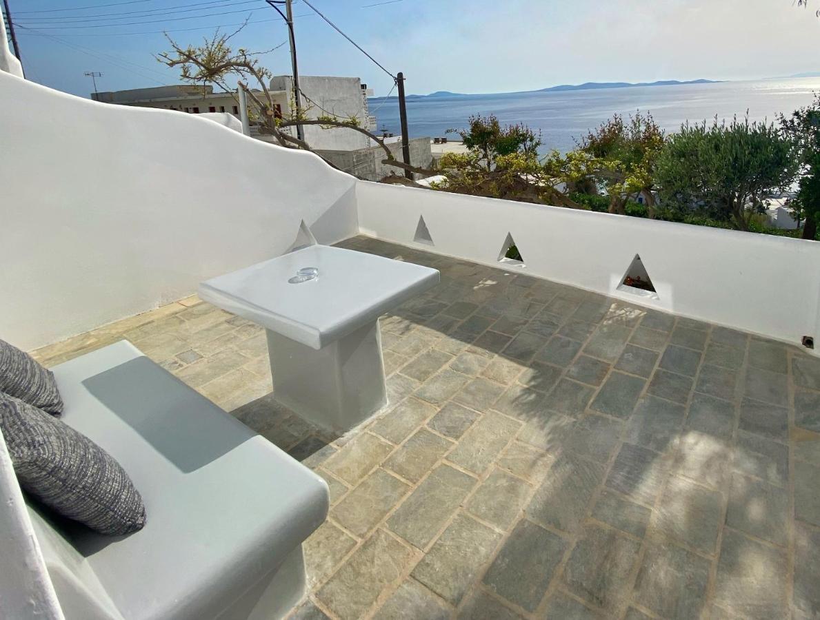 Zisis * Agios Stefanos (Mykonos)